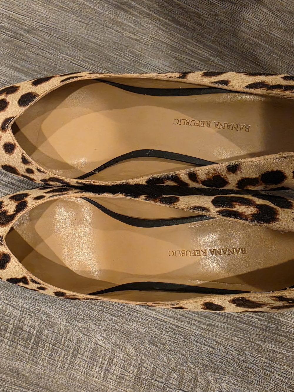 Banana Republic Leopard-Print Pointed Toe Pumps - Tan & Black - Picture 4 of 8